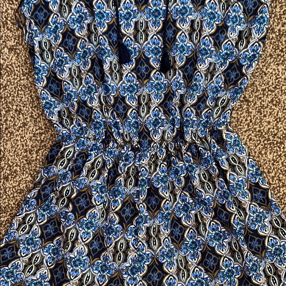 Romper - Picture 2 of 4